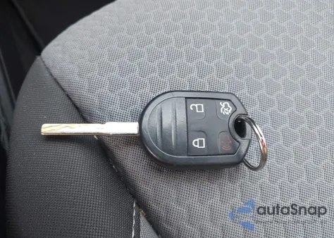 2017 Ford Escape Se from USA, damaged, VIN 1FMCU9GD4HUE37689